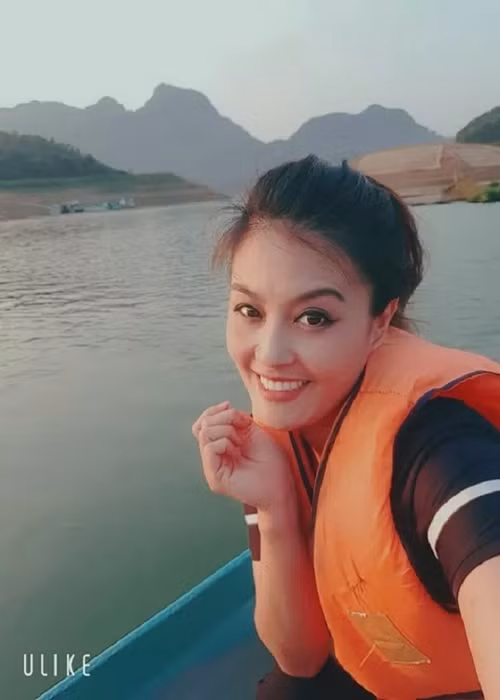 Sau khi chia tay Tùng Dương, Hoa Thúy kết hôn với với một doanh nhân Việt kiều hơn 18 tuổi. Cuộc hôn nhân này tan vỡ sau 10 năm. Ảnh: Tổ Quốc