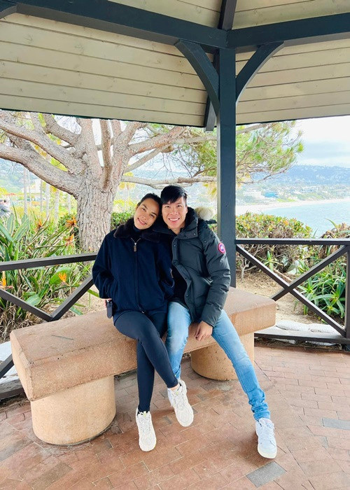 Quốc Nghiệp đồng hành cùng Ngọc Mai trong chuyến lưu diễn.