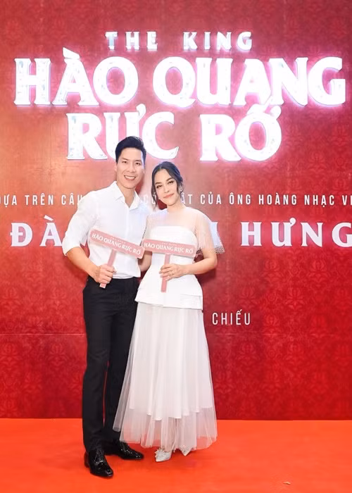 Vợ chồng Ngọc Mai tình tứ tham gia sự kiện cách đây ít ngày.