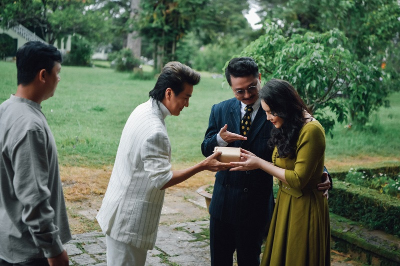 Lý Nhã Kỳ từng đóng một số MV ca nhạc như "Người đi ngoài phố", "Ngày không bình yên" và "Chuyện loài hoa dang dở" của Đàm Vĩnh Hưng. Ảnh: Dân Việt