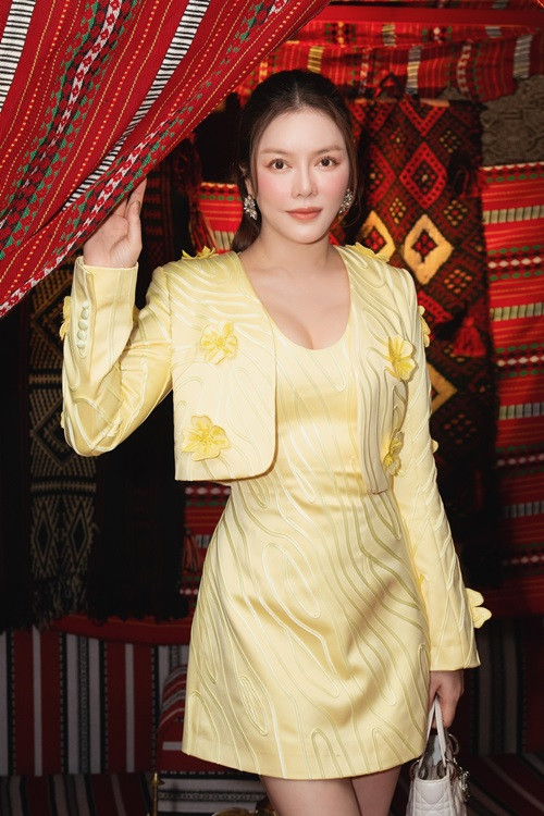 Thông tin Lý Nhã Kỳ muốn rút khỏi showbiz nhận được sự quan tâm của nhiều khán giả. Ảnh: FBNV