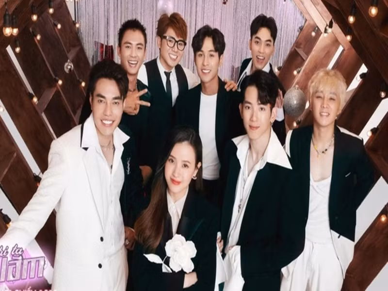 “Khi ta hai lăm” doanh thu kém rời rạp, soi dàn diễn viên “Khi ta hai lam” doanh thu kem roi rap, soi dan dien vien