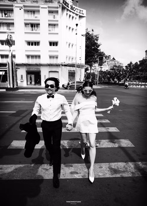 Cô góp mặt trong nhiều bộ phim như: "Em chưa 18", "Để mai tính", "Cô Ba Sài Gòn", "Gái già lắm chiêu 2", "Tháng năm rực rỡ". Với vai diễn cô ca sĩ Mai trong "Để mai tính", Kathy đã giành giải Nữ diễn viên phụ xuất sắc nhất tại Liên hoan phim Cánh diều Vàng 2009.