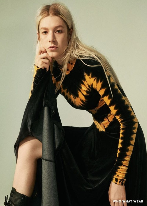 Cô là người mẫu cho nhiều nhà mốt nổi tiếng như: Dior, Miu Miu, Calvin Klein, Vera Wang, Marc Jacobs, Versace. Chân dài thường xuyên xuất hiện trên các tạp chí uy tín quốc tế như Teen Vogue, Paper. Ảnh: Instagram