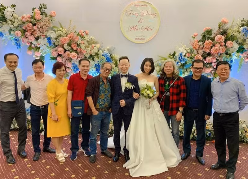 Tùng Dương gặp vợ thứ 4 tại một sự kiện và có thiện cảm ngay lần đầu gặp gỡ. Ảnh: Dân Việt