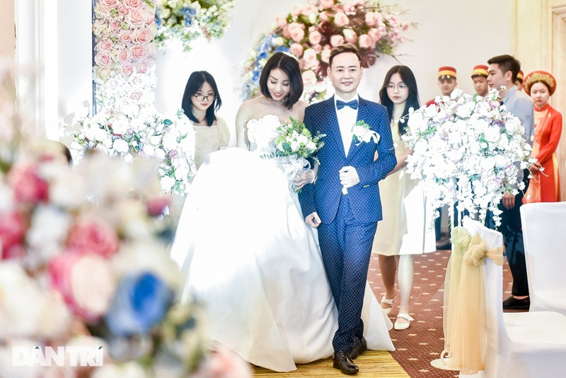 Ngày 19/3, diễn viên Tùng Dương tổ chức đám cưới với Mai Huế tại Hà Nội. Ảnh: Dân Trí