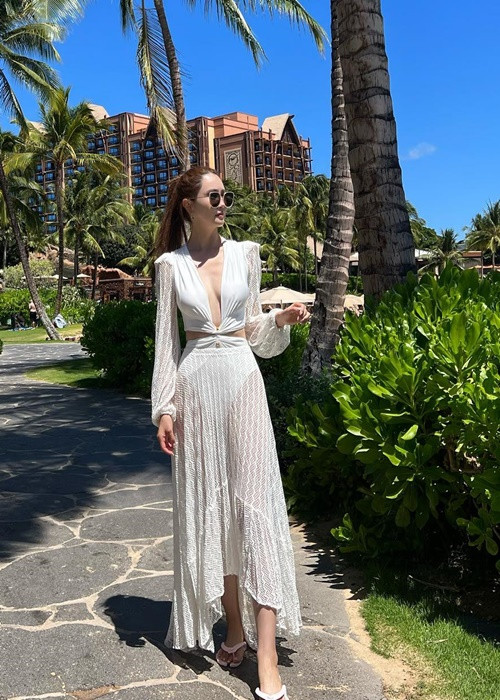 Mối tình giữa Lee Da Hae và Se7en từng đầy sóng gió khi cả hai không nhận được sự ủng hộ của cộng đồng mạng. Có lúc, "búp bê dao kéo" suýt chia tay bạn trai. Ảnh: Instagram