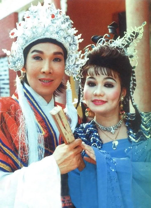 Ngọc Huyền cũng là cô đào được nhiều khán giả yêu thích khi đóng cặp với nghệ sĩ Vũ Linh. Ảnh: Lao động