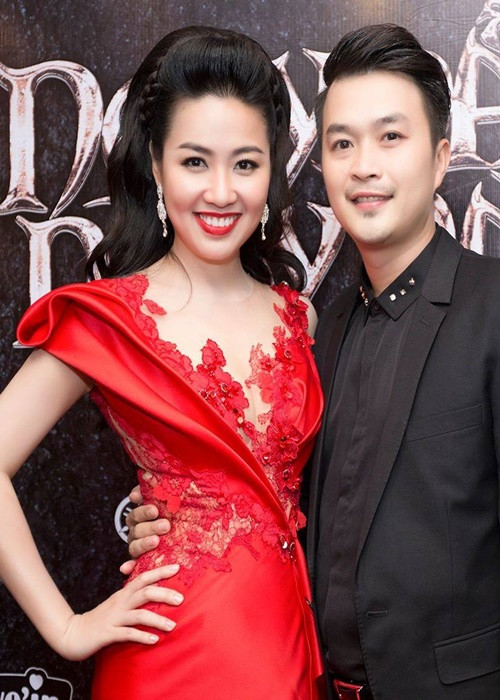 Khi đến với nhau, Lê Khánh và Tuấn Khải gần như không có gì trong tay. Trong một lần đi diễn kịch về, cả hai hết tiền, phải ăn chung một tô mì hủ tiếu gõ. Ảnh: FBNV