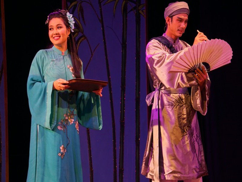 Lê Khánh còn là diễn viên kịch được yêu thích. Cô tham gia các vở: “Một cuộc đời bị đánh cắp”, “Sát thủ hai mảnh”, “Vùng đất cấm”, “Thuốc đắng dã tật”, “Bí mật Lệ Chi viên”, “Ngôi nhà không có đàn ông", “Tiên Nga”. Ảnh: Người lao động