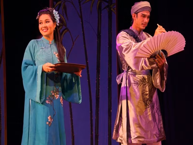 Lê Khánh còn là diễn viên kịch được yêu thích. Cô tham gia các vở: “Một cuộc đời bị đánh cắp”, “Sát thủ hai mảnh”, “Vùng đất cấm”, “Thuốc đắng dã tật”, “Bí mật Lệ Chi viên”, “Ngôi nhà không có đàn ông", “Tiên Nga”. Ảnh: Người lao động