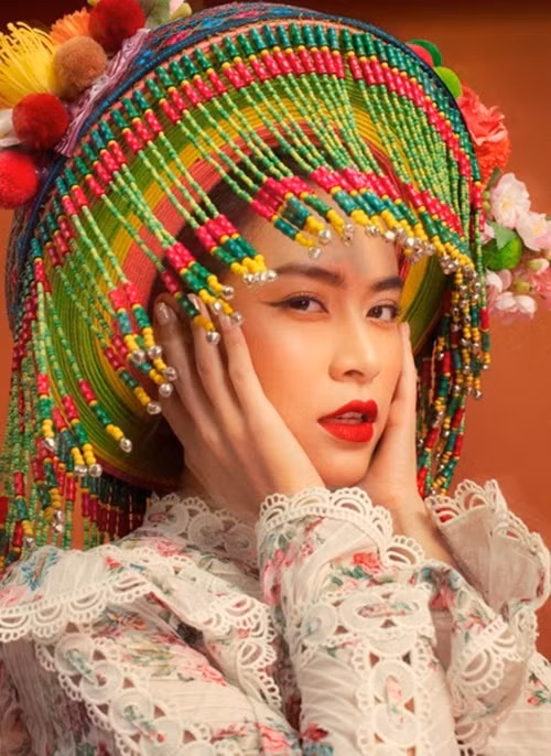 Đối với Hoàng Thùy Linh, dù con đường trở lại với âm nhạc có nhiều khó khăn nhưng cô luôn quyết tâm vì muốn lấy lại danh dự và tự trọng. Ảnh: Lao động