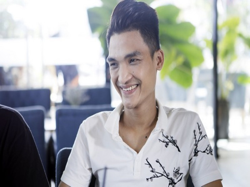 Mạc Văn Khoa từng bỏ nghề diễn xuất để đi chở gạch, phụ người anh làm vật liệu xây dựng. Ngoài ra, anh còn có định đi xuất khẩu lao động ở Đài Loan. Ảnh: Vietnamnet
