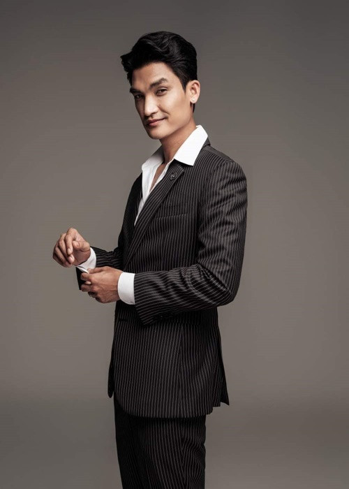 Mạc Văn Khoa đổi đời sau chương trình Cười xuyên Việt. Hiện tại, thu nhập của anh đến từ đóng phim, diễn hài, tham gia gameshow và kinh doanh. Ảnh: FBNV