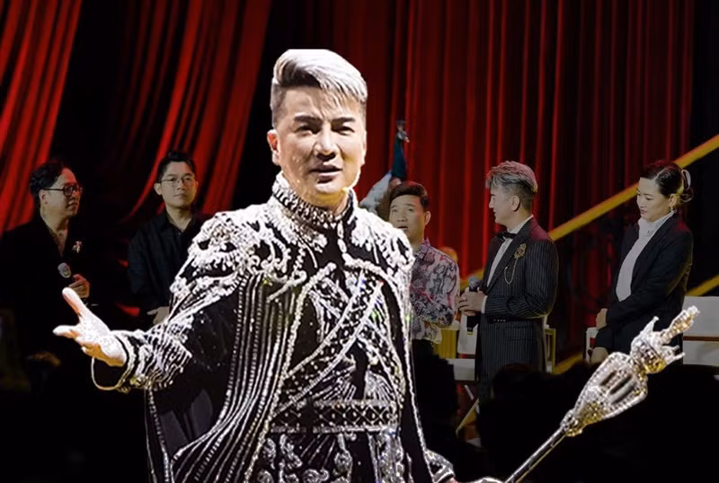 Mới đây, Đàm Vĩnh Hưng khẳng định, bản thân chưa bao giờ dám vỗ ngực xưng tên với những danh xưng “ ông hoàng nhạc Việt” hay vua chúa. "Truyền thông và khán giả ưu ái gọi thì Hưng rất trân trọng và biết ơn", anh nói. Ảnh: FBNV