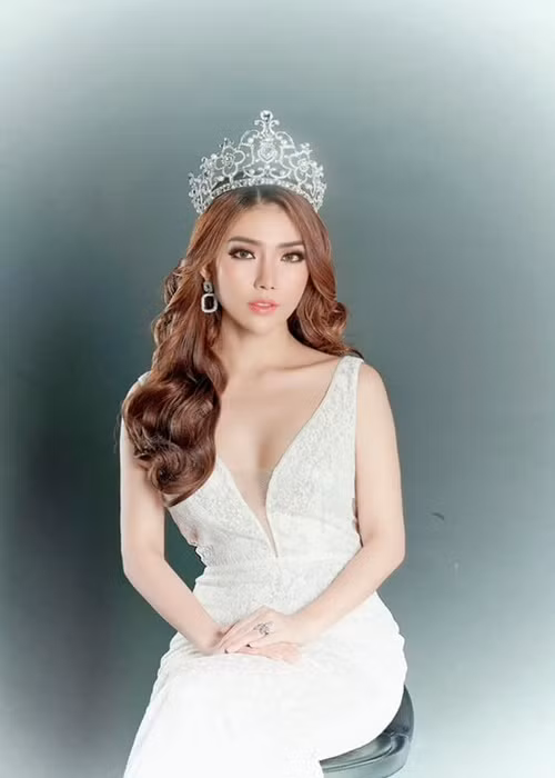 Hoàng Y Nhung đăng quang Miss Beauty Global 2018 - Hoa hậu Sắc đẹp toàn cầu 2018. Ảnh: FBNV