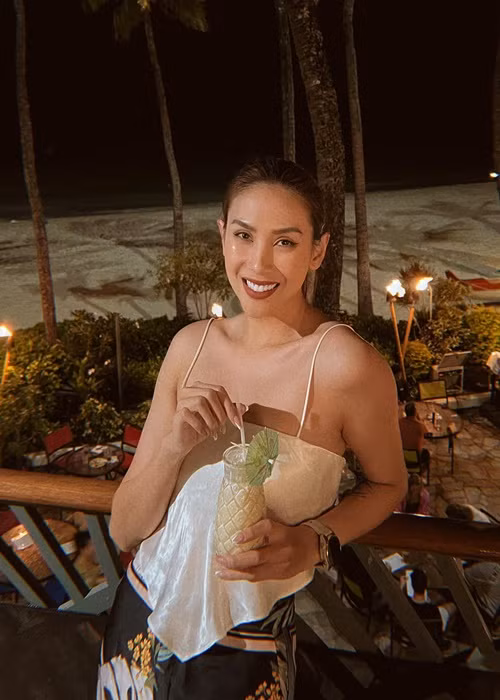 Nữ người mẫu ngày càng quyến rũ dù từng 3 lần thu nhỏ vòng một.