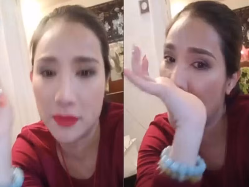 Cát Tường lại chia sẻ cô bị cắt hợp đồng. "Nhiều người nói tôi đi chơi rồi về quay, nhưng người ta lại cắt hợp đồng của tôi, chứ làm gì có ai bỏ chương trình. Kinh tế của tôi khá hơn, có thể cho con đi học nhờ chương trình. Giờ người ta cắt hợp đồng đột ngột, tôi hụt hẫng, stress lắm", Cát Tường nghẹn ngào chia sẻ. Trước phát ngôn của Cát Tường, đại diện truyền thông của Bạn muốn hẹn hò trên Zing khẳng định giữa Cát Tường và nhà sản xuất không có mâu thuẫn, chương trình đã theo đúng theo hợp đồng và không xảy ra bất kỳ tranh chấp nào. Sau đó, ồn ào lắng xuống khi Cát Tường chọn cách giữ im lặng. Ảnh: Saostar