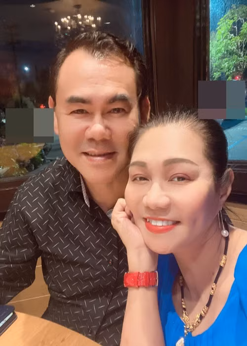 Hon nhan hon 20 nam cua nghe si cai luong Ngoc Huyen