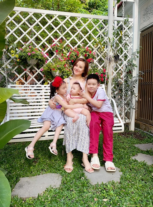 Các con chính là báu vật không gì đánh đổi được của giọng ca "Đồng xanh".