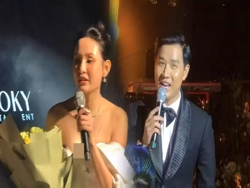 Góp mặt trong đêm nhạc của Hiền Hồ, Nguyên Khang bị một số fanpage, hội nhóm chia sẻ lại bài phát biểu và cho rằng, anh đang bênh vực Hiền Hồ với quan điểm “nhân vô thập toàn”. Ảnh: Giáo dục và thời đại