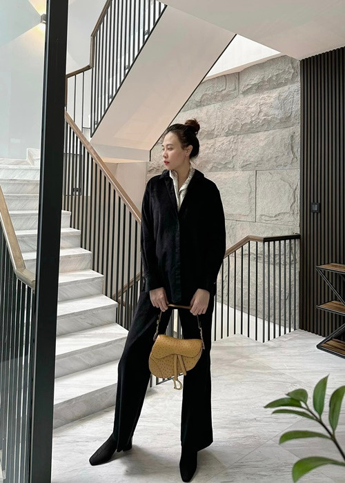 Đàm Thu Trang sinh con gái đầu lòng vào tháng 8/2020, sau 1 năm kết hôn.