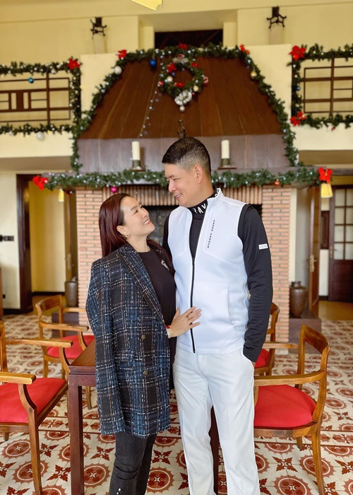 Bình Minh dành nhiều thời gian cho vợ con hơn trong vài năm trở lại đây sau khi ít tham gia hoạt động nghệ thuật.