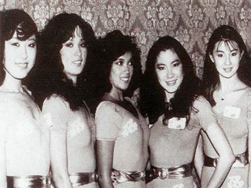 Dương Tử Quỳnh diện bikini đọ sắc dàn đối thủ ở Hoa hậu Thế giới 1983. Ảnh: Tiền Phong