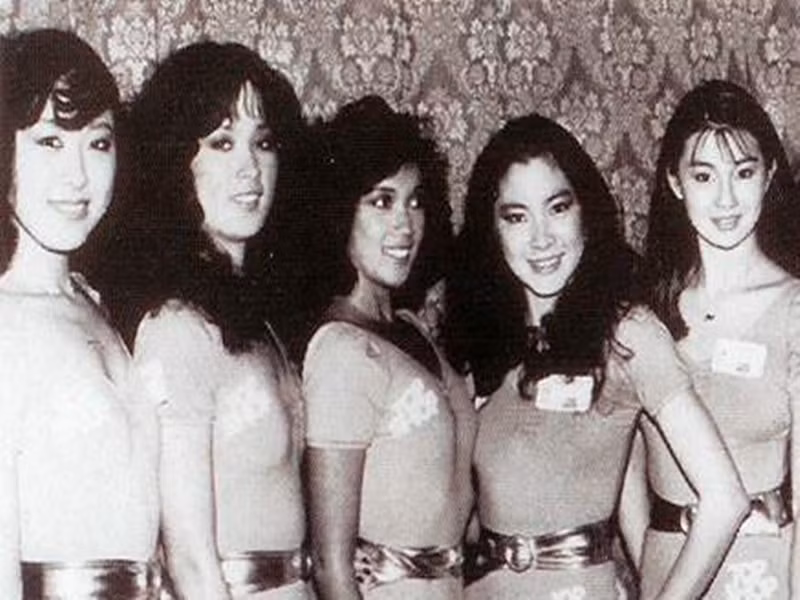 Dương Tử Quỳnh diện bikini đọ sắc dàn đối thủ ở Hoa hậu Thế giới 1983. Ảnh: Tiền Phong