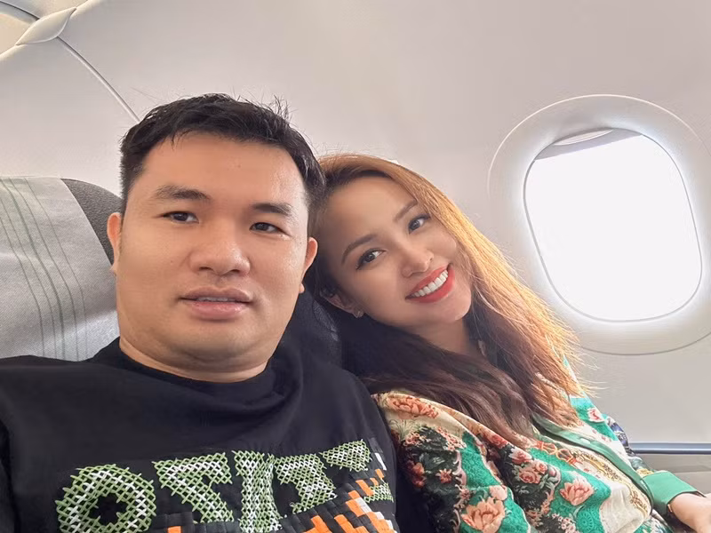 Vân Hugo đã tìm được hạnh phúc mới. Cô hiện tại gắn bó với người chồng thứ hai tên Đặng Hùng Cường. Ảnh: FBNV