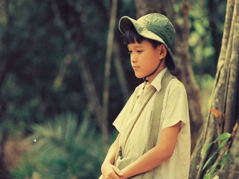 Sau “Hương dẻ”, Võ Thanh Hòa đóng phim “Chuyện tình bên dòng kênh Xáng”, “Bông dừa cạn”, “Miền đất phúc”, “Con gà trống”. Ảnh: Thế giới điện ảnh