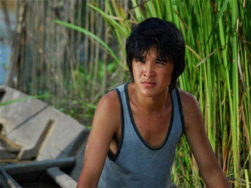 Tên tuổi của Võ Thanh Hòa được nhiều khán giả biết đến khi anh đóng phim “Cánh đồng bất tận”. Với vai Điền, anh đoạt giải Nam diễn viên phụ xuất sắc nhất tại Cánh diều Vàng 2010. Ảnh: Thế giới điện ảnh