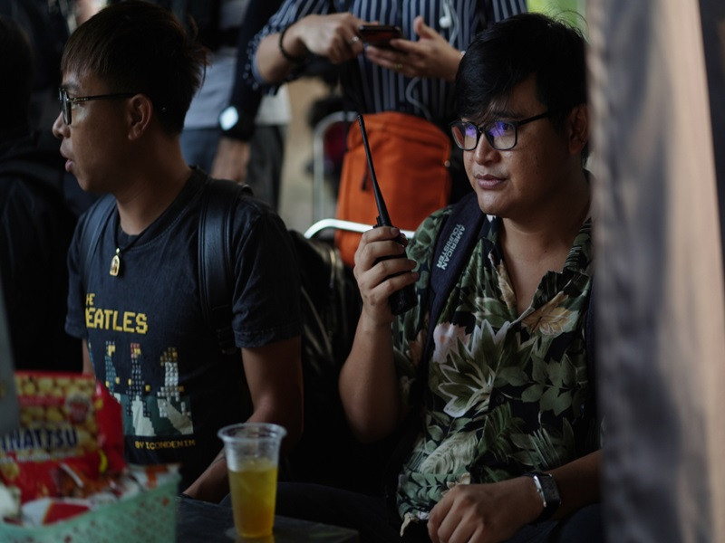 Võ Thanh Hòa du học ngành làm phim ở Singapore. Về nước, anh làm đạo diễn một số dự án phim truyền hình trước khi lần đầu làm đạo diễn phim điện ảnh với tác phẩm “Bệnh viện ma” có Trấn Thành - Hari Won đóng chính. Ảnh: Sở hữu trí tuệ