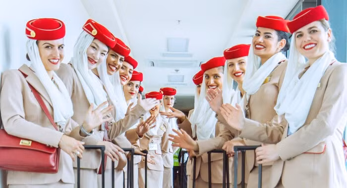 Ly do tiep vien hang khong luon to son do