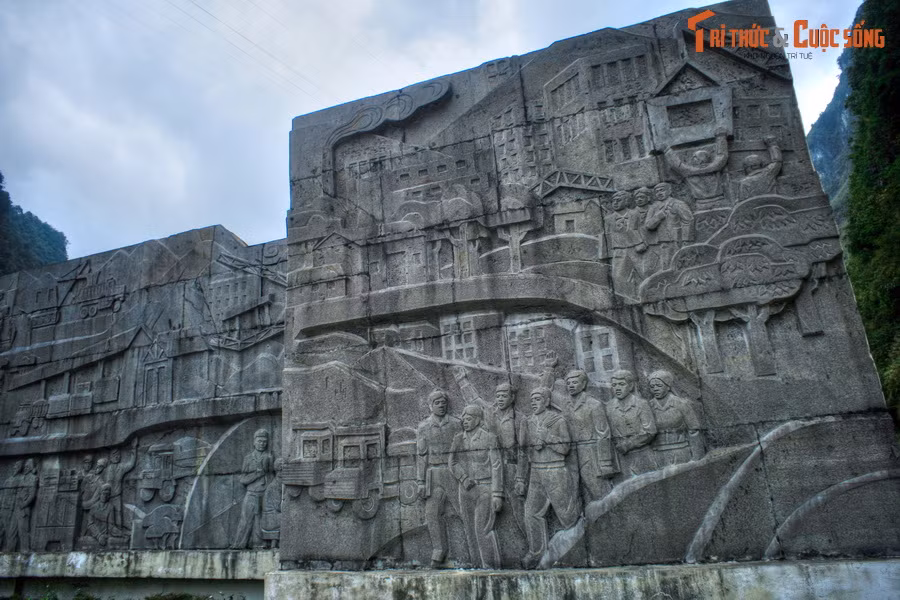 Có thể nói, với một bề dày lịch sử và truyền thống của nhiều thế hệ giai cấp công nhân vùng mỏ, mỏ thiếc Tĩnh Túc đang đóng góp ổn định và bền vững cho sự phát triển kinh tế - xã hội của tỉnh Cao Bằng nói riêng và cả nước nói chung.