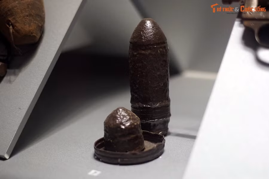 Hai viên đạn của kho Thị Nghè.