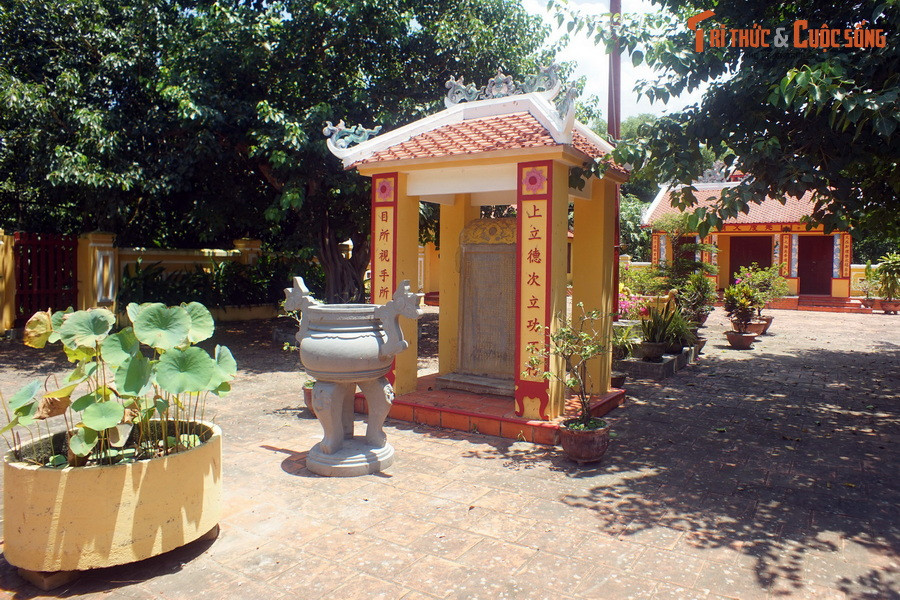 Trong cuộc kháng chiến chống Pháp, đây là nơi cất giấu vũ khí, lương thực, luyện tập quân sự chi viện cho mặt trận Nha Trang - Khánh Hòa từ ngày 23/10/1945-2/2/1946. Công trình đã bị phá hủy do chiến tranh.