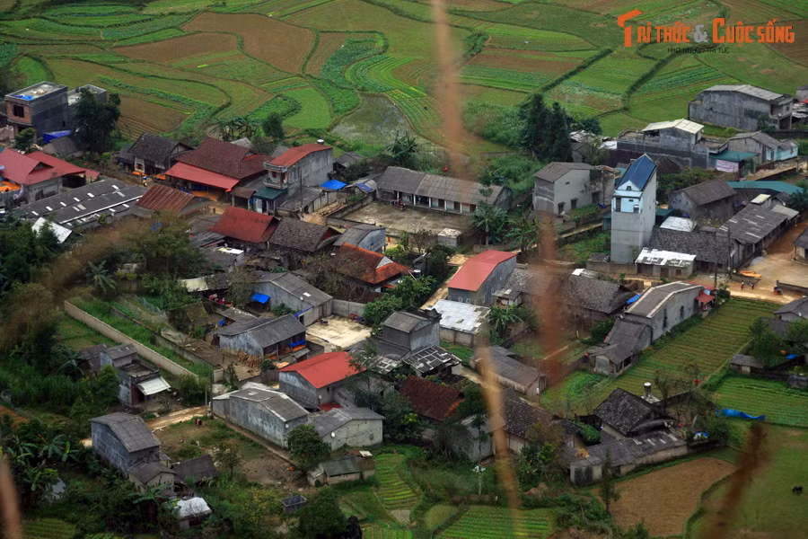 Dường như có thể cảm nhận được cuộc sống chậm rãi, mộc mạc và thanh bình của các cư dân ở nơi đây...