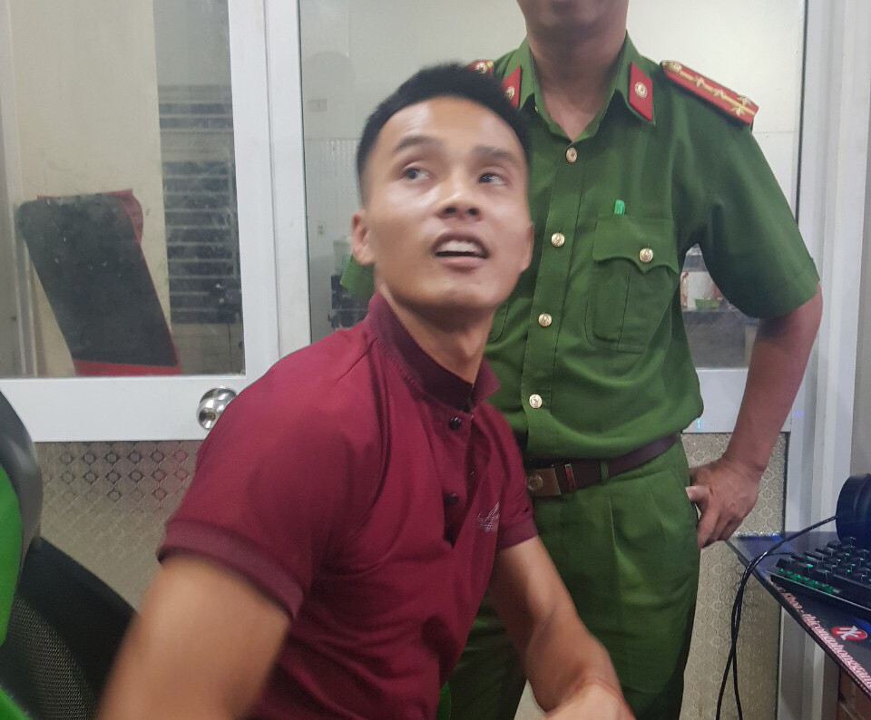 Ngày 8/11/2015, Triệu Quân Sự cùng một phạm nhân khác đang thi hành án tại Trại giam quân sự khu vực miền Trung, Quân khu 5, cưa song sắt cửa sổ của buồng giam rồi tẩu thoát. Đến chiều tối 15/12/2015, Cục Truy nã tội phạm, Bộ Công an đã bắt được Sự khi y đang chơi game tại một quán internet ở quận Nam Từ Liêm, thành phố Hà Nội.