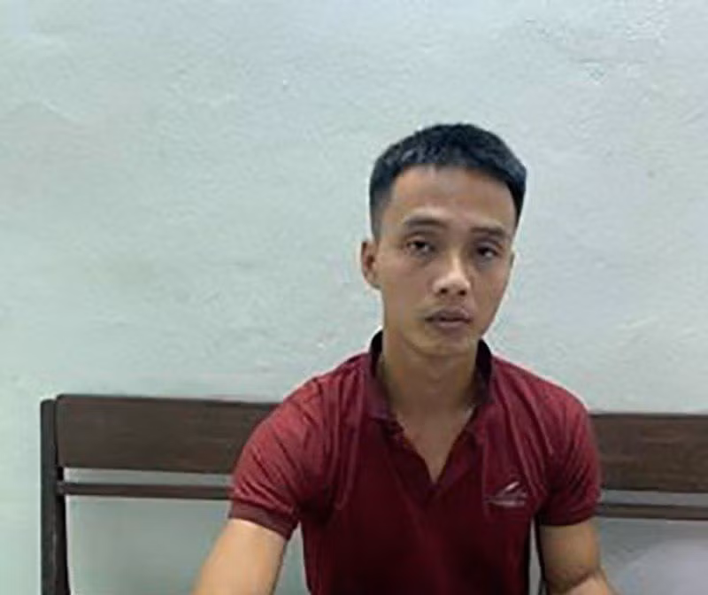 Ngày 22/8/2012, Triệu Quân Sự đào ngũ đi lang thang rồi gây ra vụ giết người và cướp tài sản, nạn nhân là một nữ chủ quán cà phê ở quận Long Biên, TP Hà Nội. Ngày 24/8/2012, Sự bị bắt giữ tại một nhà nghỉ trên địa bàn tỉnh Thái Nguyên. Tháng 3/2013, Sự bị Tòa án Quân sự Quân khu 1 tuyên phạt án tù chung thân với 3 tội danh "Giết người", "Cướp tài sản" và "Đào ngũ".