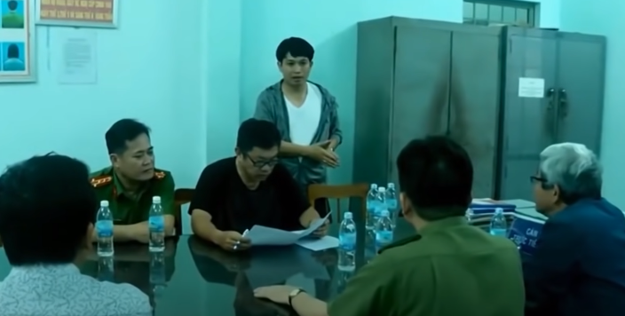 Thông tin Đàm Minh Quang xuất hiện tại thị xã Ninh Hòa được các tổ trinh sát báo về thời điểm này toàn bộ các thành viên trong ban chuyên án đều thấm mệt sau gần hai ngày đêm lần theo từng thông tin, từng dấu vết của nhóm tội phạm. Toàn bộ Ban chuyên án được tập trung mọi diễn biến của hai nghi can được các trinh sát theo dõi. Phương án bắt các đối tượng được ban chuyên án tính toán kỹ lưỡng, Đảm bảo an toàn, nhanh gọn, bí mật, bất ngờ.