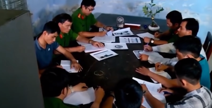 Nút mở của vụ án đã có, điều quan trọng tiếp theo là phải tìm cho ra đối tượng cùng gây án với Quang. Trong số rất nhiều các mối quan hệ của Quang, Ban chuyên án tập trung vào một thanh niên nghiện ma túy ở phường Xương Huân, thành phố Nha Trang. Thời gian gần đây, đối tượng này hay gặp gỡ, liên hệ với Quang. Tuy nhiên đi sâu xác minh, thì đối tượng này có chứng cứ ngoại phạm.