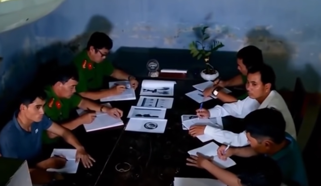 Thời điểm này thông tin về vụ án được đưa rầm rộ trên các báo trong đó, clip về quá trình gây án của đối tượng do ban chuyên án cung cấp phát trên sóng truyền hình công an nhân dân, được nhiều trang Facebook cập nhật chia sẻ. Từ đây, xuất hiện nhiều thông tin có giá trị được người dân cung cấp sau khi sàng lọc phân tích đánh giá những tài liệu trinh sát thu thập cùng những thông tin từ quần chúng Ban chuyên án thu hẹp dần các đối tượng tình nghi.