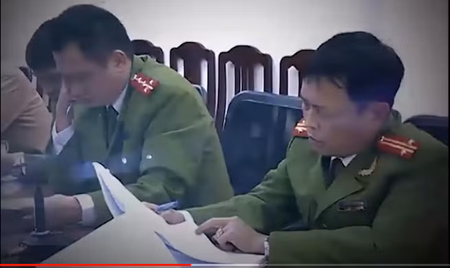 Ở đơn vị cũ cũng như đơn vị mới, trung úy Thắng luôn chấp hành tốt mọi quy định của đơn vị cũng như của lực lượng Công an. Vì vậy, cơ quan điều tra nhận định, đây chắc chắn là vụ cướp tài sản nhưng khi phát hiện nạn nhân là một cán bộ Công an, những kẻ gây án đã hoảng sợ, đành phải vứt toàn bộ số tài sản cướp được chứ không dám tiêu thụ vì lo sẽ bị nhanh chóng phát hiện. Và chúng thực hiện việc vứt tài sản cũng là cách để đánh lạc hướng điều tra của cơ quan Công an.