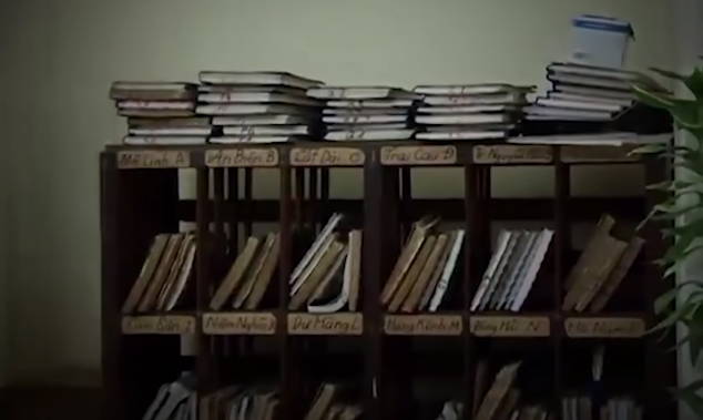 Theo tài liệu, Sơn "Liên Xô" là Vũ Thanh Sơn (SN 1963, ở số 8/342 Tô Hiệu, phường Hồ Nam, quận Lê Chân) mới chỉ học hết lớp 7/10. Tháng 10/1977, hắn bị bắt đi cải tạo tập trung, tháng 8/1981 được tha. Tháng 12/1983, bị TAND quận Ngô Quyền xử 18 tháng tù về tội trộm cắp tài sản. Tháng 2/1985 phạm tội trộm cắp tài sản và bị TAND TP Hà Nội xử 30 tháng tù. Trong thời gian cải tạo, hắn trốn trại và bị Công an Hải Phòng bắt, lĩnh án 48 tháng tù. Năm 1991, Sơn phạm tội tổ chức mại dâm và bị xử phạt 8 năm tù. Năm 2000, hắn lại phạm tội cướp giật tài sản và bị phạt 13 năm tù. Đến ngày 21/5/2013, hắn được tha tù và trở về địa phương sinh sống.