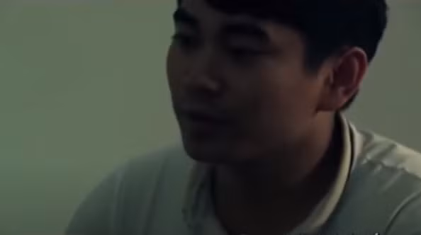 Anh Thiện về nhà trình bày với bố mẹ, vợ con, song cả gia đình xoay xở cũng chỉ được 200 triệu đồng, chuyển vào một tài khoản được Thanh chỉ định. Vài ngày sau Thanh tiếp tục gọi điện đe dọa yêu cầu chuyển thêm 1,5 tỷ đồng, nếu không sẽ xử lý từng người trong nhà. Quá sợ hãi, anh Thiện mang ô tô đi cầm cố song vẫn không đủ tiền nên chưa giao dịch với Thanh.