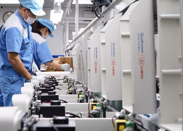 Trước khi được đưa vào thương mại hóa, Bkav đã triển khai thí điểm AI View tại khu vực biên giới phía Bắc để phát hiện người nhập cảnh trái phép, giám sát cháy rừng tại Phú Quốc, giám sát giao thông tại Vĩnh Long...