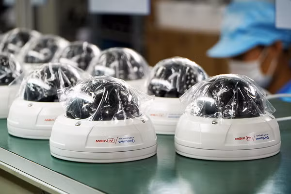 Bên cạnh đó, camera AI View đạt chuẩn ONVIF là chứng nhận sản phẩm tương thích với các hệ thống phần mềm quản lý video phổ biến trên thế giới như Milestone, Genetec… tại Mỹ.