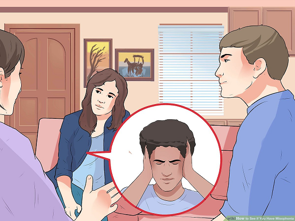 Hội chứng Misophonia đặc biệt dễ bị kích hoạt bởi các âm thanh lặp đi lặp lại đều đều. Có tới 60% người được hỏi nói rằng họ sẽ cảm thấy lo lắng, bồn chồn, cho đến ghê sợ, phẫn nộ và hoảng loạn với những âm thanh lặp đi lặp lại này.