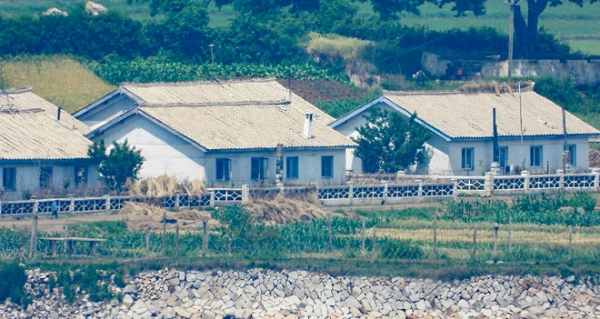Một góc nhìn nhỏ về điều kiện hiện tại ở vùng nông thôn Triều Tiên.